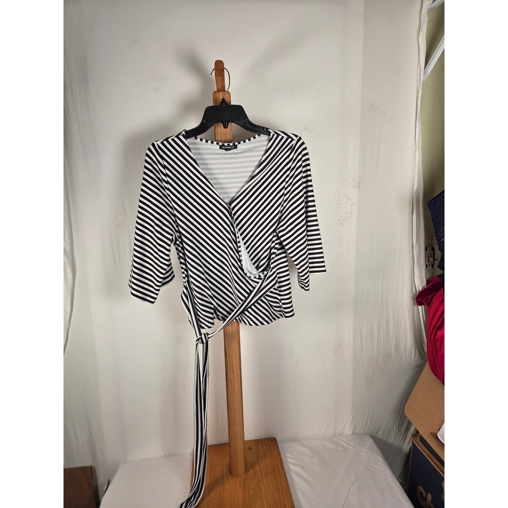 Express Womens Black White Striped Wrap Top V-Neck 3/4 Sleeve Size S 00427